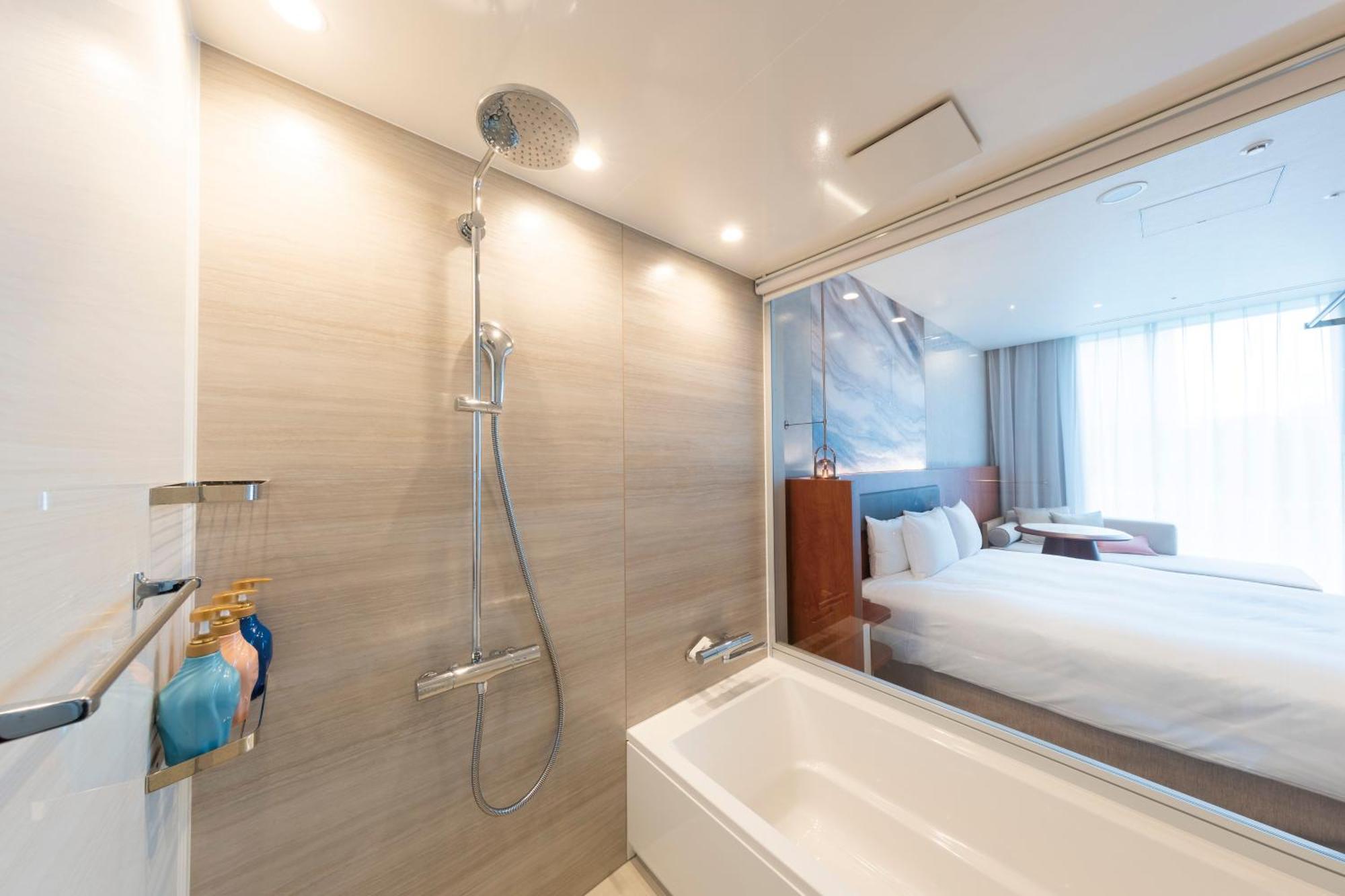 Hotel Springs Makuhari Premier Csiba Kültér fotó